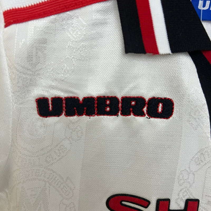 Conjunto Infantil Retrô Manchester United 1997-98 Away