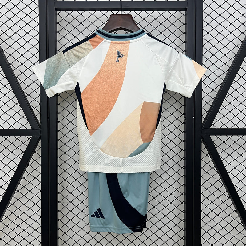 Conjunto Infantil Espanha 2025/26 - Away