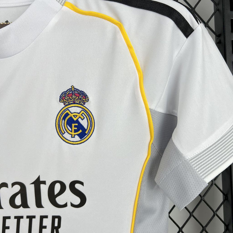 Camisola Feminina Real Madrid 2025/26 Home