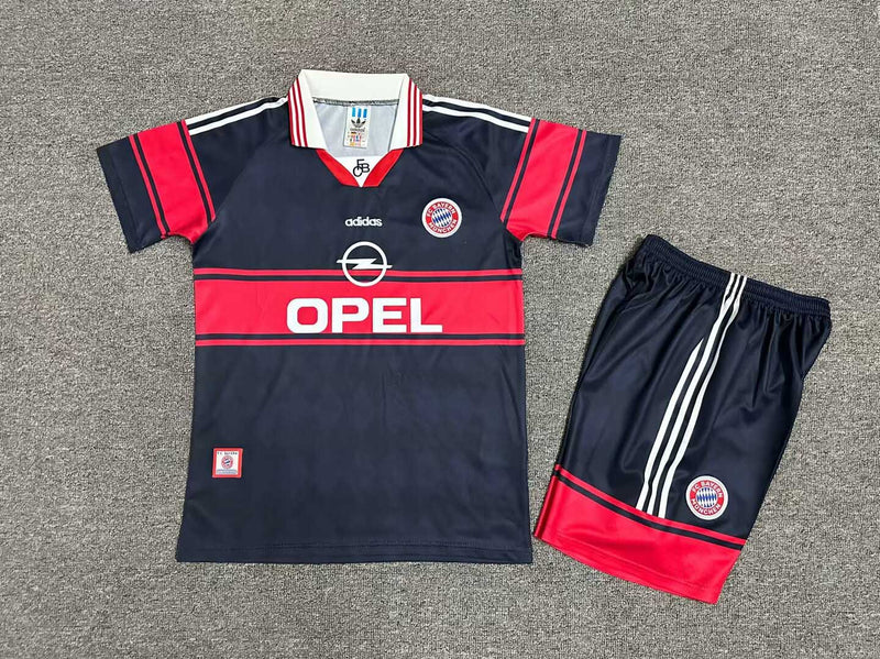 Conjunto Infantil Retrô FC Bayern Munique 1998-99 Home