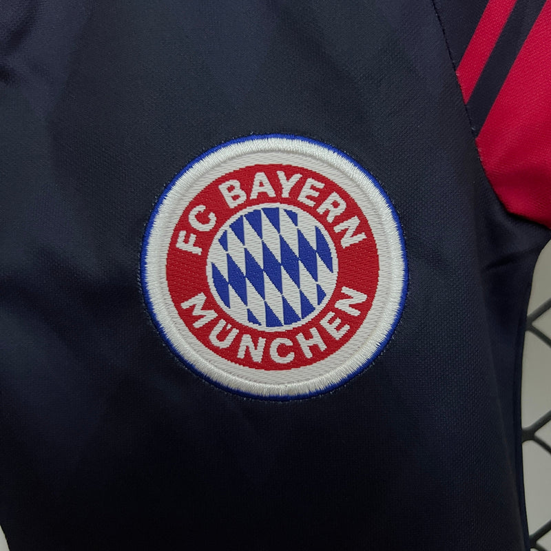 Conjunto Infantil Retrô FC Bayern Munique 1997-98 Home