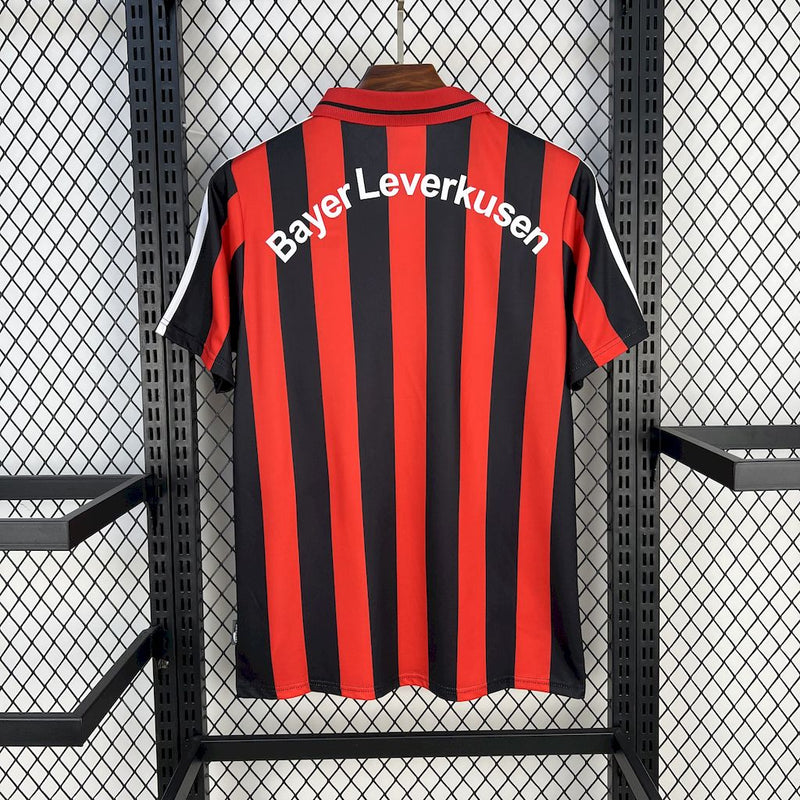 Camisola Retrô Bayer 04 Leverkusen 2000-01 - Home