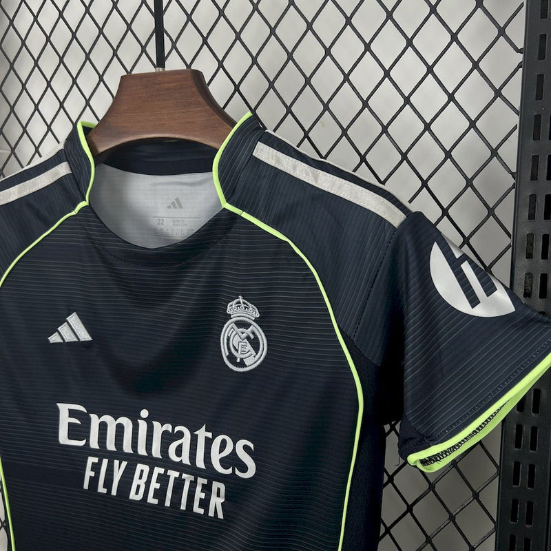 Conjunto Infantil Real Madrid 2025/26 - Away