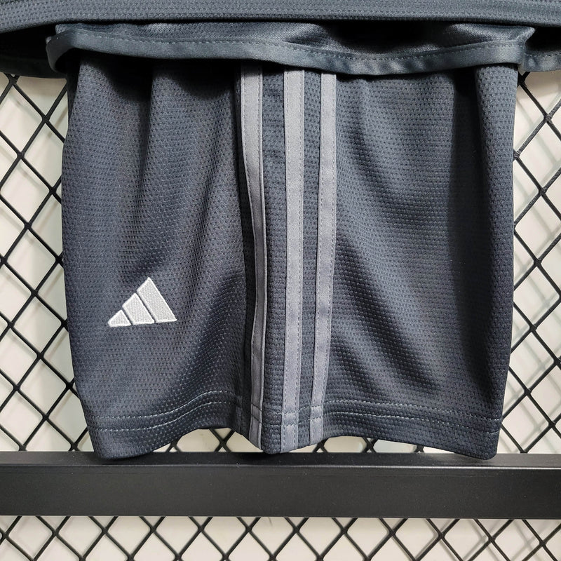 Conjunto Infantil Juventus 2023/24 - Third