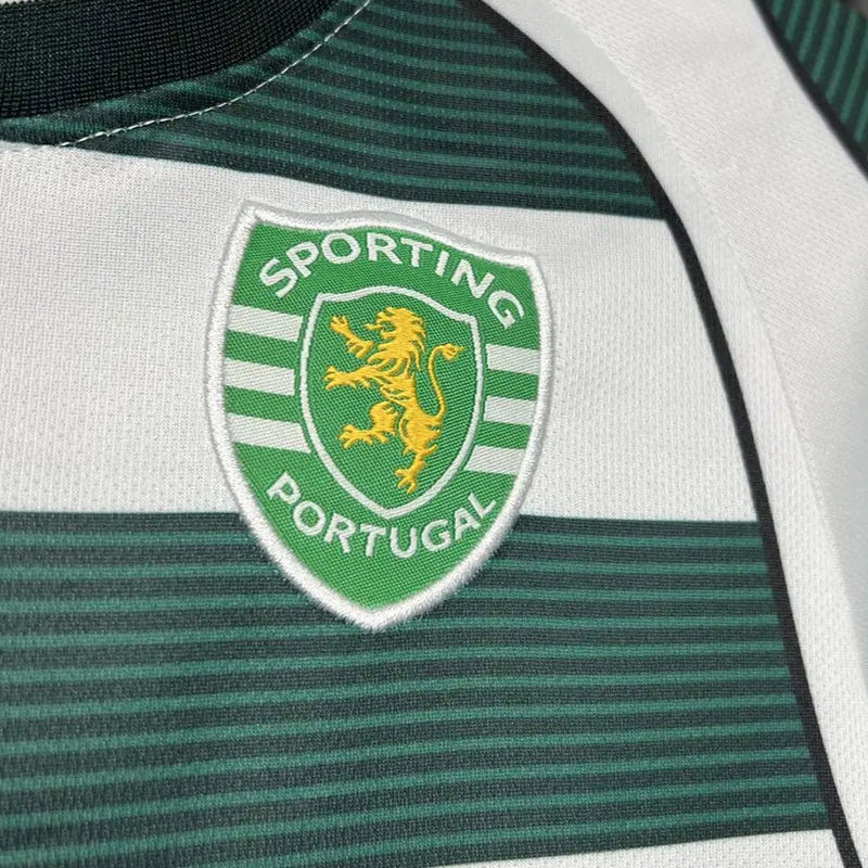 Kit de Criança -  Retro Sporting Principal 02/03 Com Meias